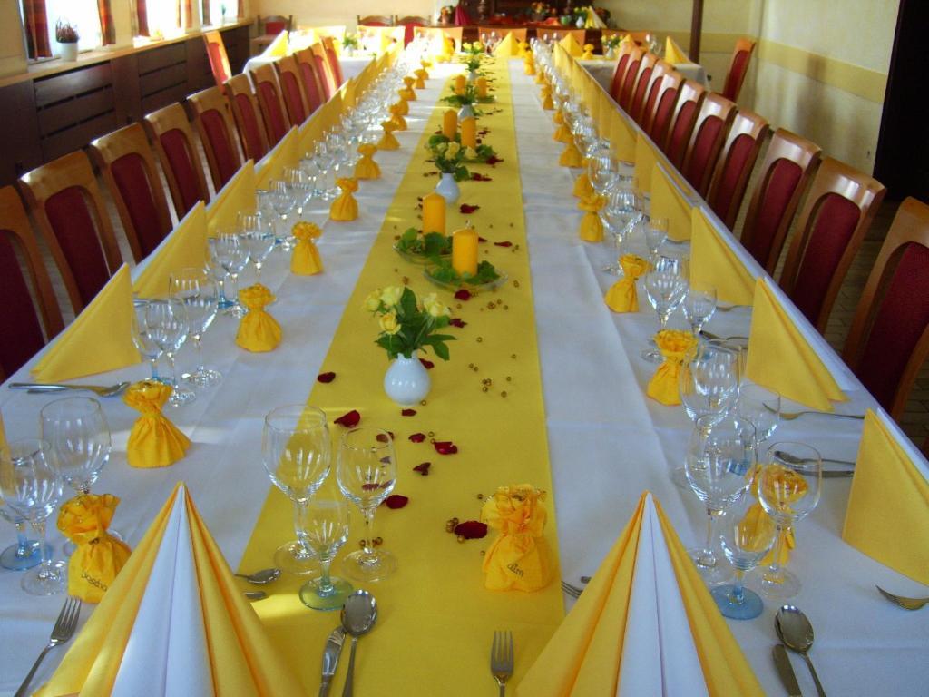 Gasthaus Hirsch Hotel Baden-Baden Ngoại thất bức ảnh