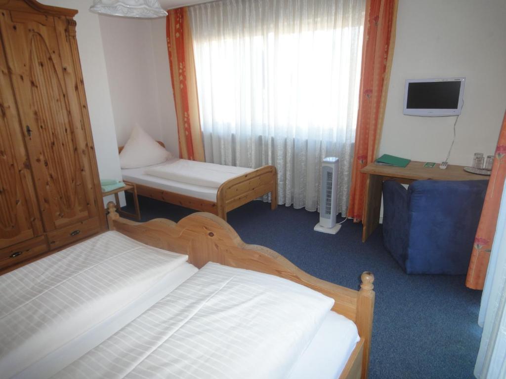 Gasthaus Hirsch Hotel Baden-Baden Phòng bức ảnh